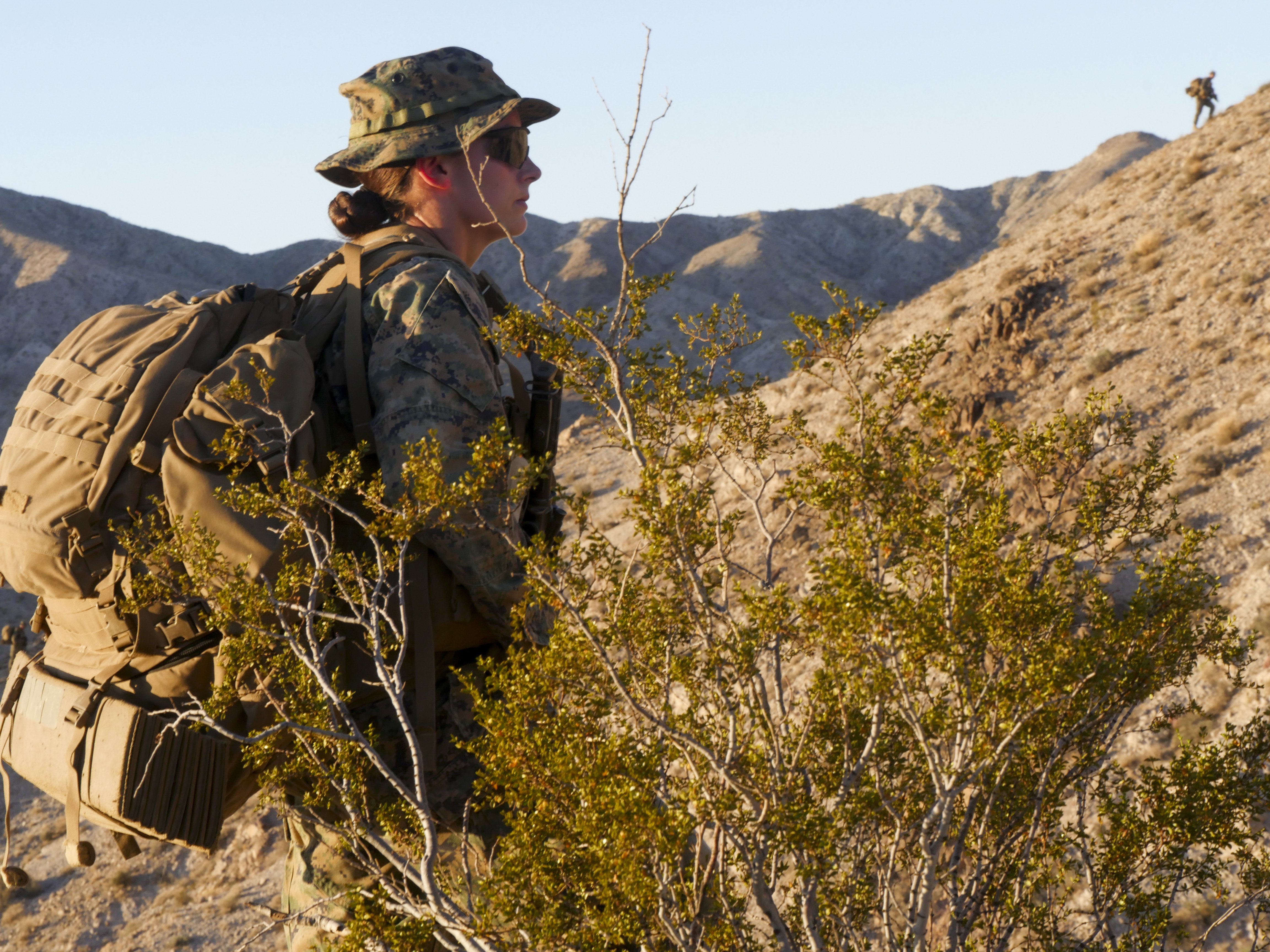 FIRST FEMALE IN US MARINES