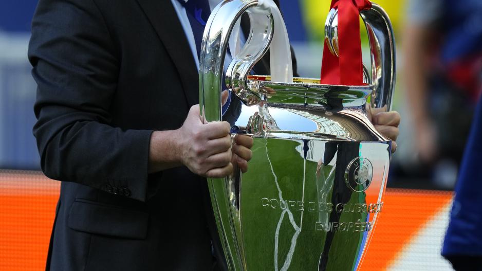 ΤΡΟΠΑΙΟ CHAMPIONS LEAGUE (AP)