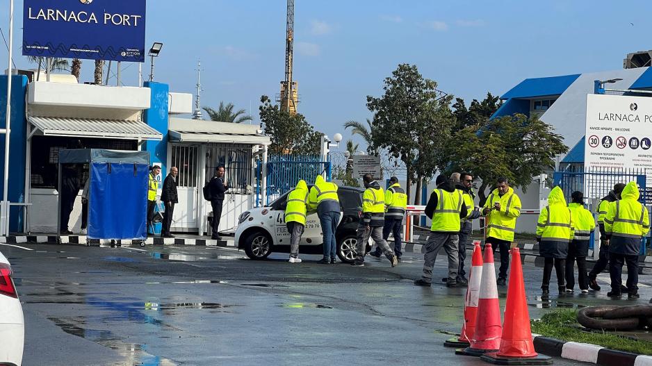 στάση εργασίας λιμάνι Λάρνακας